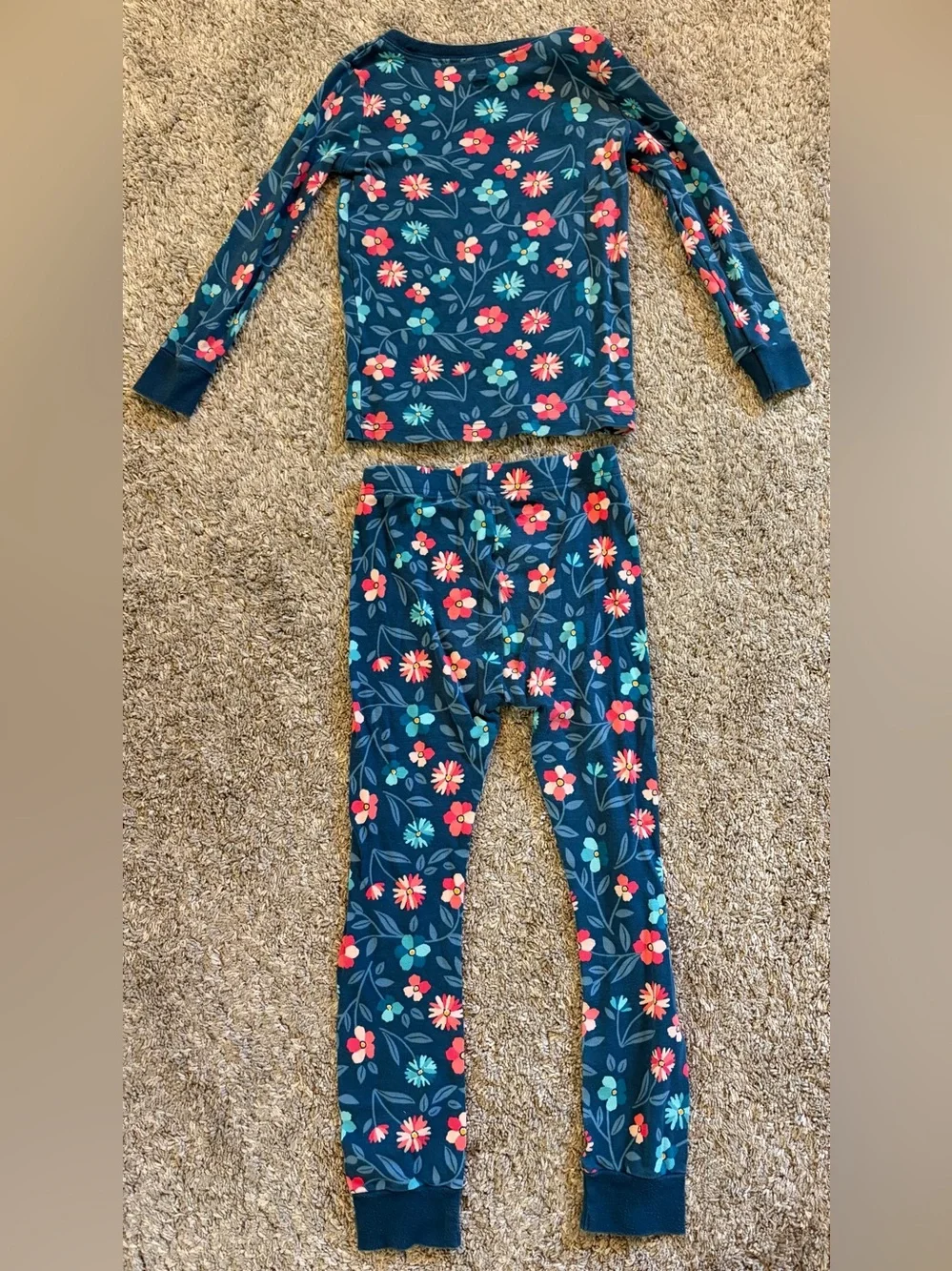 Girl’s Old Navy Navy Floral Long Sleeve Pajama Set - Blue with Pink Flowers 6T